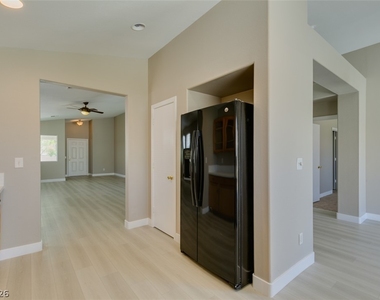 10342 Spider Rock Avenue - Photo Thumbnail 36