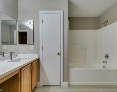 10342 Spider Rock Avenue - Photo Thumbnail 33