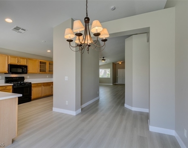 10342 Spider Rock Avenue - Photo Thumbnail 23