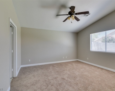 10342 Spider Rock Avenue - Photo Thumbnail 21