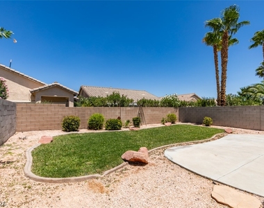 10342 Spider Rock Avenue - Photo Thumbnail 15