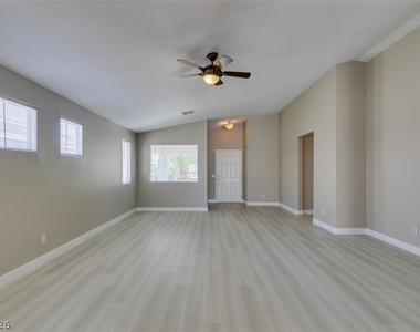 10342 Spider Rock Avenue - Photo Thumbnail 19
