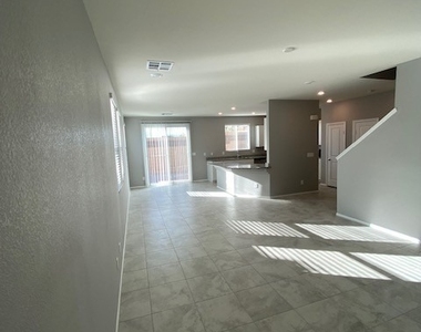 6667 Drusilla Street - Photo Thumbnail 5