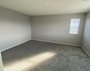 6667 Drusilla Street - Photo Thumbnail 10