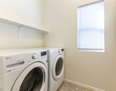 1134 Jesse Harbor Avenue - Photo Thumbnail 20