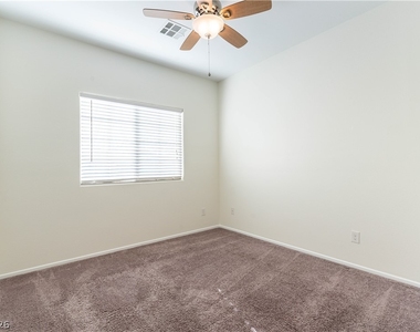 1134 Jesse Harbor Avenue - Photo Thumbnail 17