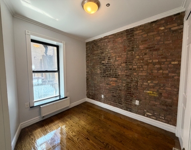 East 13th & 3rd Ave - Photo Thumbnail 2