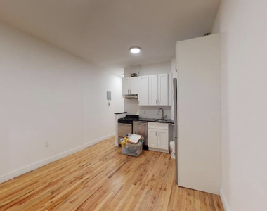 226 East 36th Street - Photo Thumbnail 1