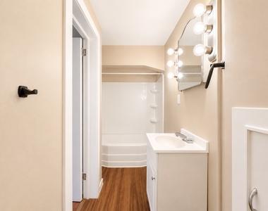 274 Chenango St - Photo Thumbnail 8