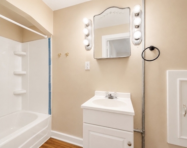 274 Chenango St - Photo Thumbnail 10