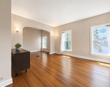 274 Chenango St - Photo Thumbnail 4