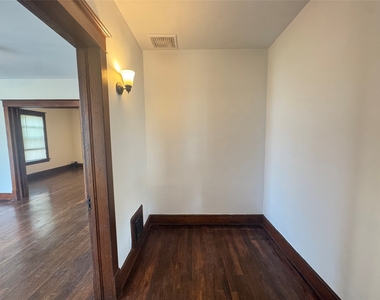 71 Mary Street - Photo Thumbnail 2