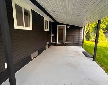 213 Sunflower Drive - Photo Thumbnail 20