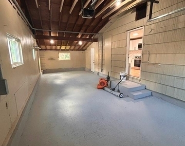 213 Sunflower Drive - Photo Thumbnail 15