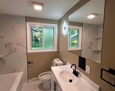 213 Sunflower Drive - Photo Thumbnail 10