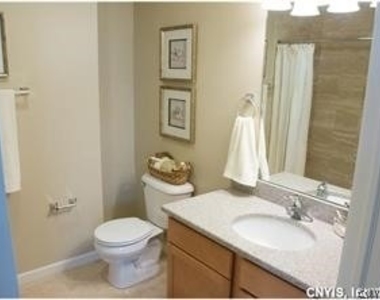 714 N Townsend Street #2d - Photo Thumbnail 8
