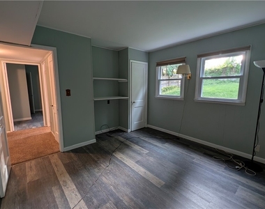15 Wexford Road - Photo Thumbnail 12