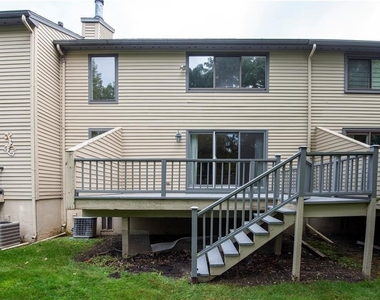 4836 Huntwood - Photo Thumbnail 15