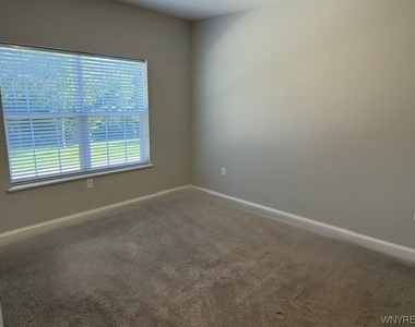 610 Ayer Road - Photo Thumbnail 10