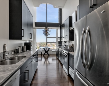 200 Delaware Avenue - Photo Thumbnail 6