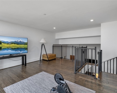 200 Delaware Avenue - Photo Thumbnail 13