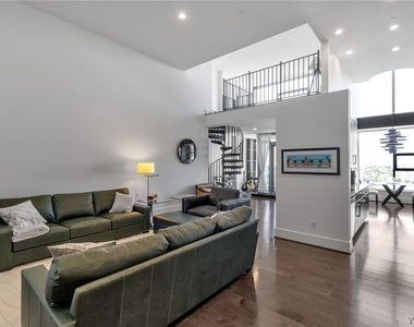 200 Delaware Avenue - Photo Thumbnail 1