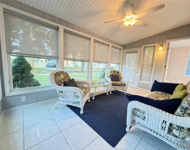 6 Maple Street - Photo Thumbnail 19