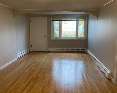6 Maple Street - Photo Thumbnail 13