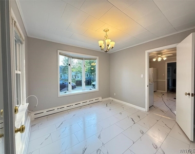 6 Maple Street - Photo Thumbnail 8