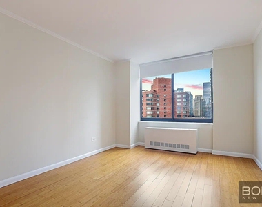 West 48th Street - Photo Thumbnail 1