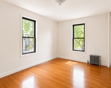 30 Dongan Place - Photo Thumbnail 5
