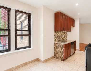 30 Dongan Place - Photo Thumbnail 7