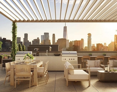 280 East Houston Street - Photo Thumbnail 5