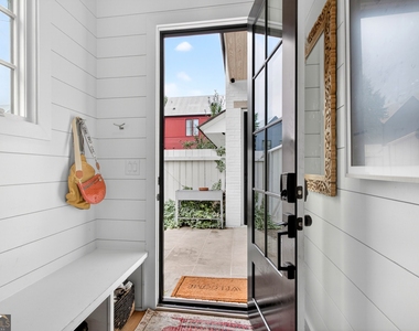 205 High Street - Photo Thumbnail 32
