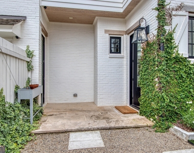 205 High Street - Photo Thumbnail 34