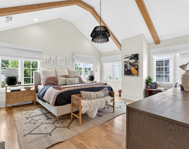 205 High Street - Photo Thumbnail 16