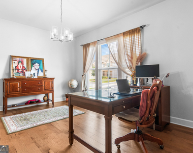 5467 Fountain Head Lane - Photo Thumbnail 4