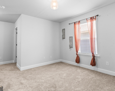 5467 Fountain Head Lane - Photo Thumbnail 18