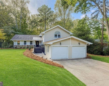 1185 Lake Colony Drive - Photo Thumbnail 9