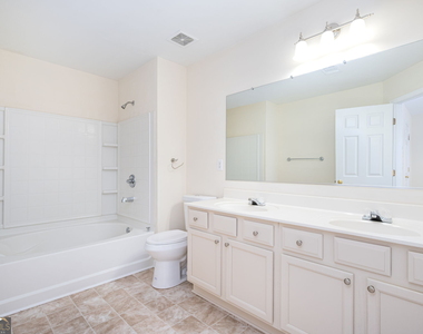 2213 Se Leicester Way - Photo Thumbnail 16