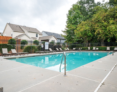 2213 Se Leicester Way - Photo Thumbnail 26
