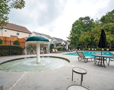 2213 Se Leicester Way - Photo Thumbnail 27