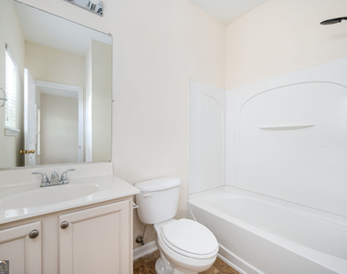 2213 Se Leicester Way - Photo Thumbnail 5