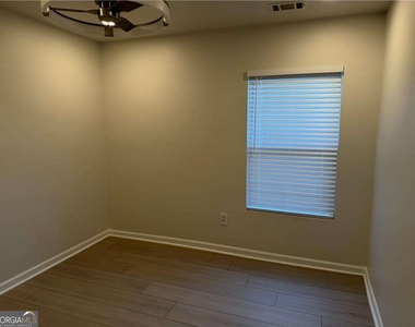 3317 Fernview Drive - Photo Thumbnail 14