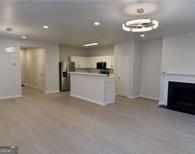 3317 Fernview Drive - Photo Thumbnail 8