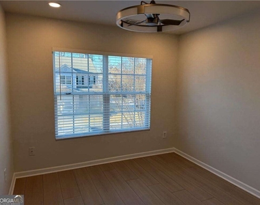 3317 Fernview Drive - Photo Thumbnail 15