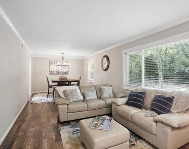 1860 Sandtown Road Sw - Photo Thumbnail 3