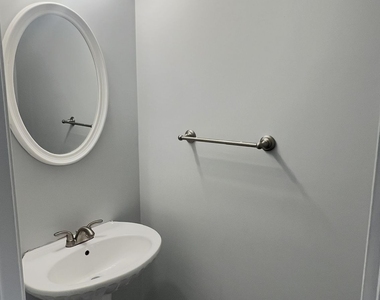 2279 Strathmoor Manor Drive - Photo Thumbnail 9