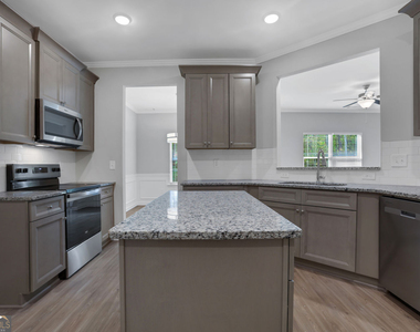 236 Eva Way Ne - Photo Thumbnail 6