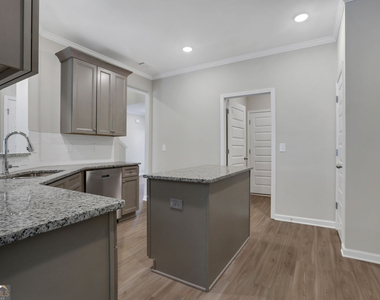 236 Eva Way Ne - Photo Thumbnail 8
